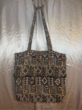 woven tapestry tote bag with a Southwestern/Aztec geometric pattern